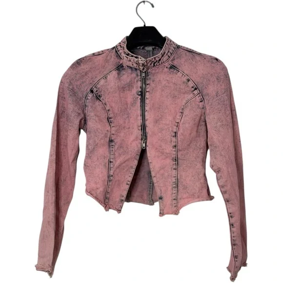 Stylish Pink Distressed Jean Jacket - Picture 2 of 6